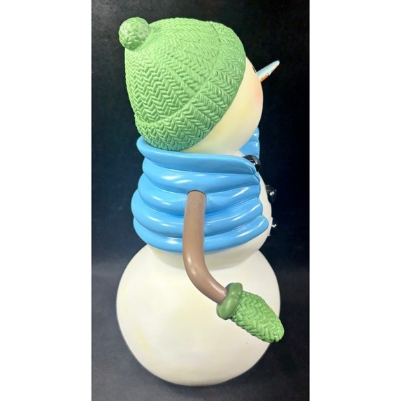 Hallmark 2010 FUN-IN-THE-FRIDGE SNOWMAN Light Activated Talks or Sings Video - Picture 5 of 7